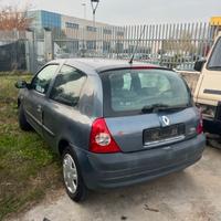 Ricambi Renault Clio 2a serie 1.2 3P Anno 2006