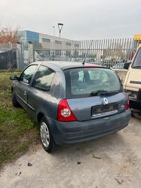 Ricambi Renault Clio 2a serie 1.2 3P Anno 2006