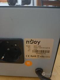 Stabilizzatore di tensioe nJoy, modello AKIN 1000