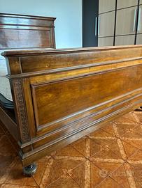 Letto legno antico