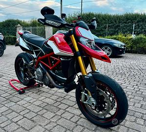 Hypermotard 950 sp