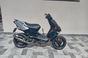Scooter 50cc (70)