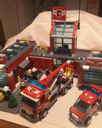 Lego 7945 – Caserma pompieri