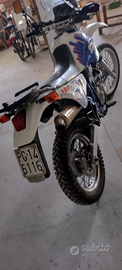 Suzuki 650 DR