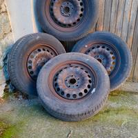 cerchi in ferro con pneumatici estivi al 30%