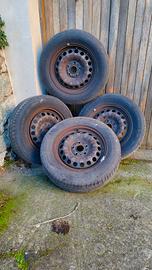 cerchi in ferro con pneumatici estivi al 30%