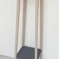 Portafiori colonna trespolo alzatina in legno