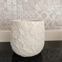 vaso bianco moderno opaco per piccole piante