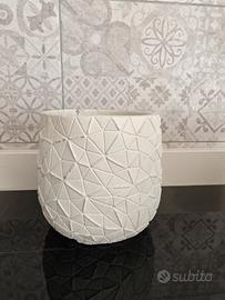 vaso bianco moderno opaco per piccole piante