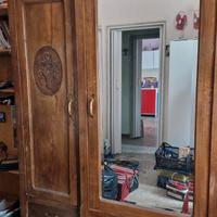 Armadio stile liberty