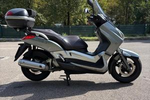 Scooter X MAX 250 - Yamaha