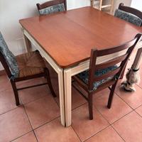 Tavolo e sedie