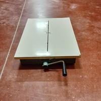 Taglia formaggio Grana