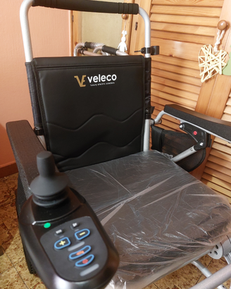 Sedia a rotelle elettrica