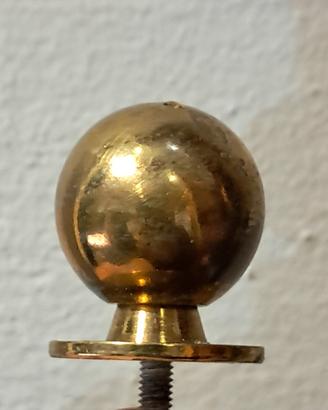 Pomelli di ottone usati