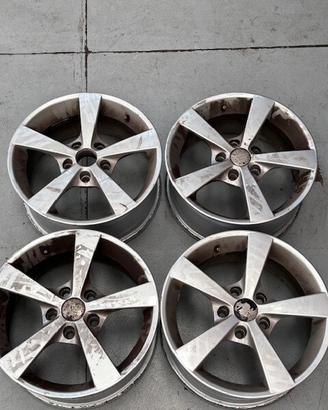4 Cerchi in lega usati da 16 Pollici MADZA TOYOTA 