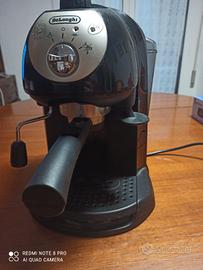 macchina del caffe delonghi