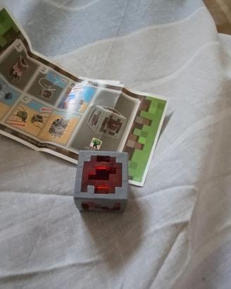 Blocco di Redstone Minecraft Kinder Joy – Raro