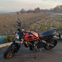 Ducati Scrambler Sixty2 (400 cilindrata)