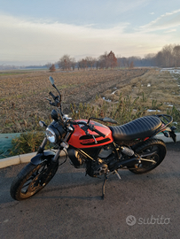 Ducati Scrambler Sixty2 (400 cilindrata)