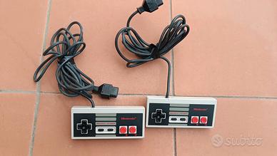 2 pad originali Nintendo nes