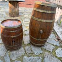 Coppia di botti in legno