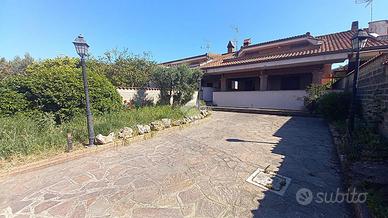 VILLA SINGOLA A ARDEA
