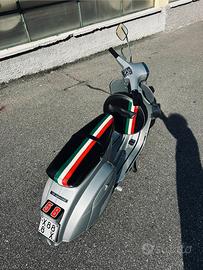 Vespa 50 special