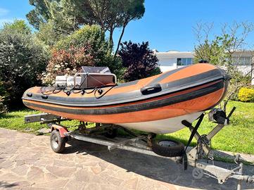 Gommone completo di carrello e motore