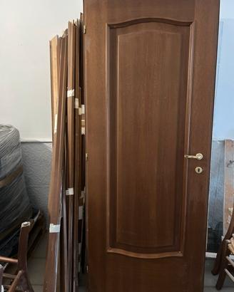 6 Porte in legno 70x210 e 80x210 con imbotte