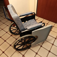 Sedia a rotelle imbottita con vassoio - pari al nu