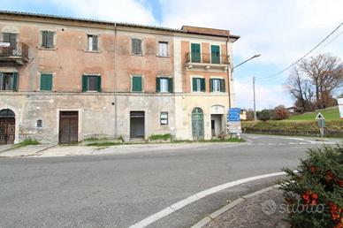 MONOLOCALE A FRASSO SABINO