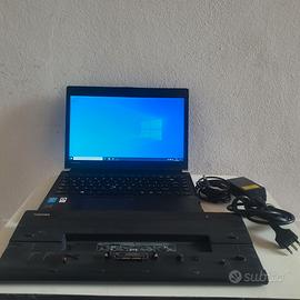 Toshiba Portegé R30 - i5 8GB RAM + Docking station