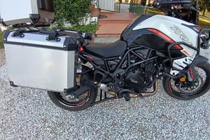 BENELLI TRK 702 X