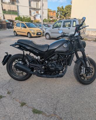 Benelli Leoncino 500 ABS