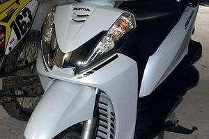 Honda sh 300