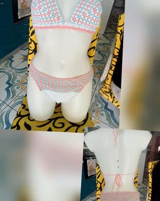 Completi mare  bikini e top crochet