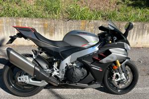 Aprilia rsv4 2023