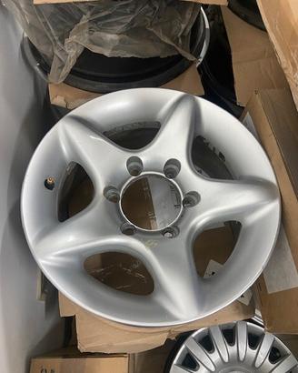 4 CERCHI IN LEGA MITSUBISHI PAJERO DA 15