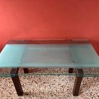 Tavolo Calligaris in cristallo + 4 sedie in cuoio