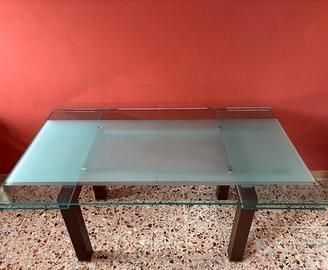 Tavolo Calligaris in cristallo + 4 sedie in cuoio
