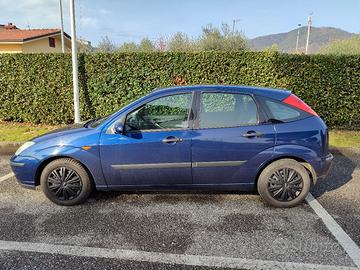 Ford Focus 1.8 TDCI Zetec 5 porte