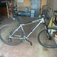 Bucicletta Mountain Bike
