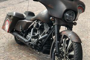 HARLEY STREETGLIDE 2015 COME NUOVA 18.000 km