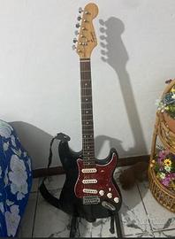 fender squier anno 2004 leggere descrizione