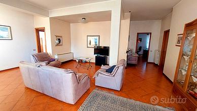 EsaVani a Ultimo Piano in Microcondominio