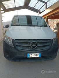 Mercedes Vito 116 4x4 automatico