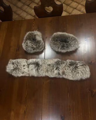Collo e polsini in pelle di volpe