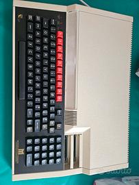 ACORN BBC MASTER  128K CON ALIMENTATORE RECAPPATO