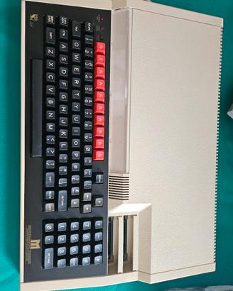 ACORN BBC MASTER  128K CON ALIMENTATORE RECAPPATO